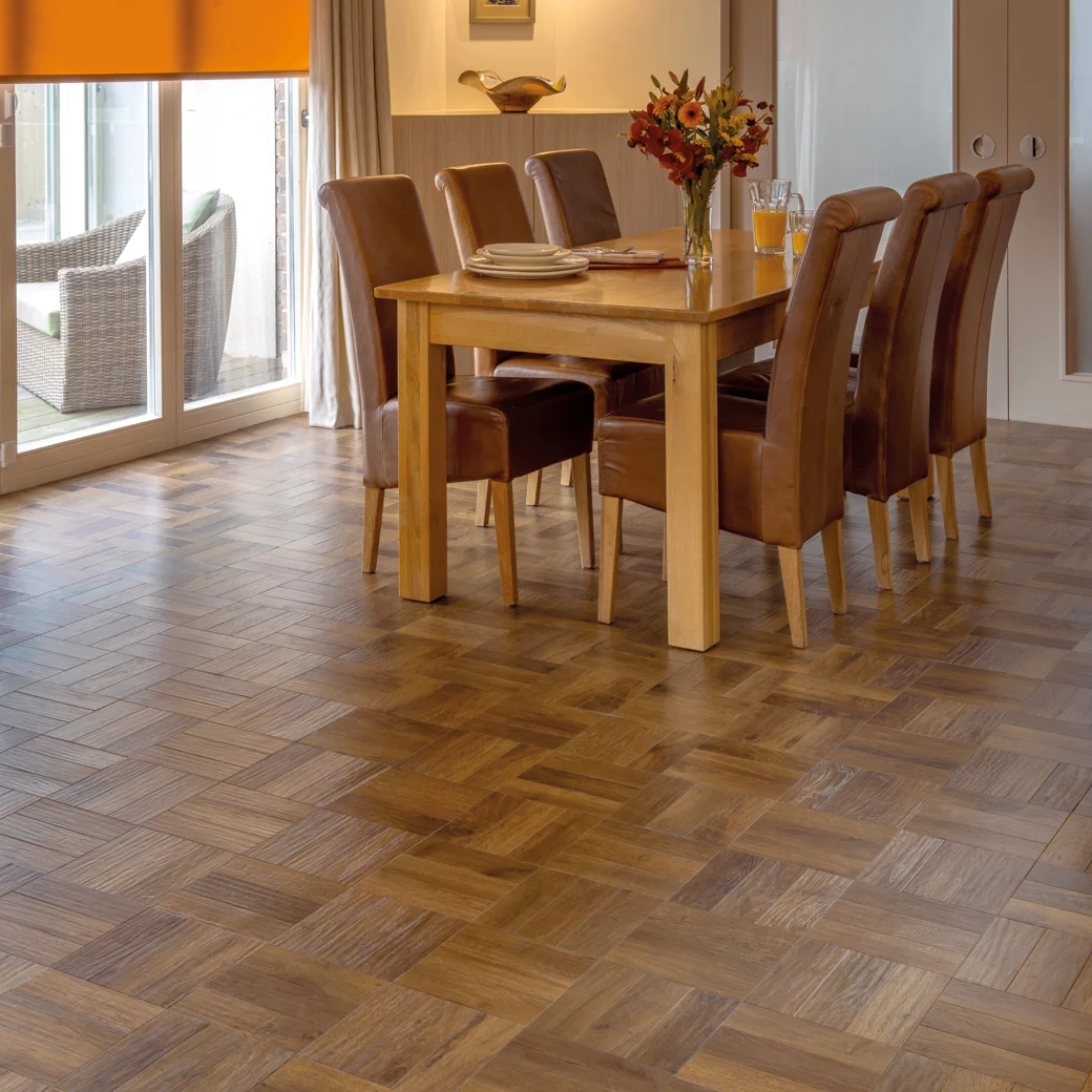Karndean Auburn Oak flooring in a dining room
