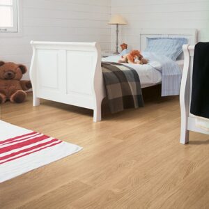 Quick Step Laminate | White Varnished Oak Planks EL915