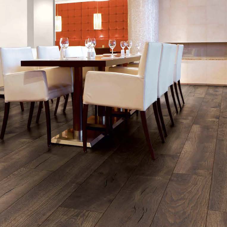 Kronotex Amazone | D4766 | Pettersson Oak | Dining Room