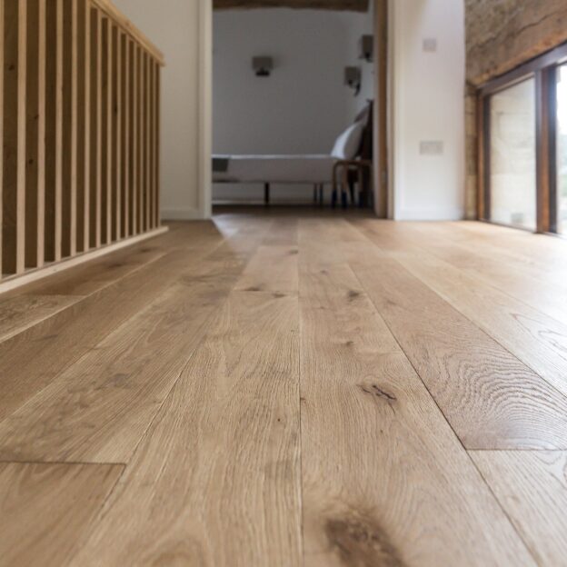 A104 Upland Oak | V4 Wood Flooring Alpine | Best at Flooring