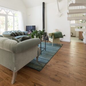 EP103 Golden Oak | V4 Wood Flooring Alpine | Lounge