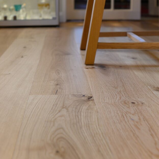 EC101 Hillside Oak | V4 Wood Flooring Alpine | Kitchen