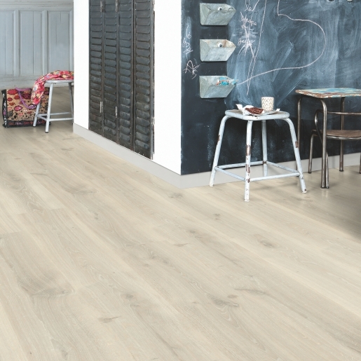 Tennessee Oak Grey CRH3181 | QuickStep Creo | Living Room