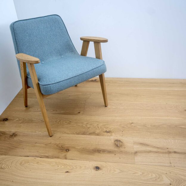 EG106 Broad Oak | V4 Wood Flooring Alpine | Lounge