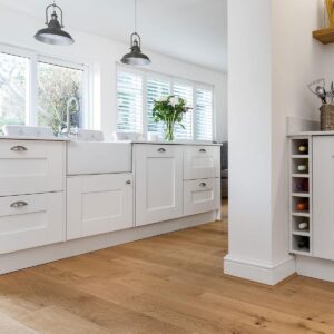 VIT107 Vale Oak | V4 Wood Flooring Alpine | Kitchen