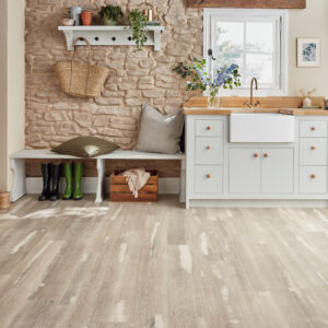 Silver Farmhouse Oak VGW137T | Karndean Van Gogh | Kitchen