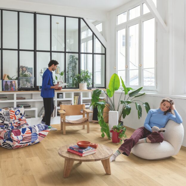 Living room set with Quick-Step Alpha Bloom Elegant Oak Natural flooring