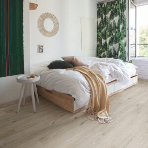 QuickStep Alpha Bloom Cotton Oak White Blush | Bedroom