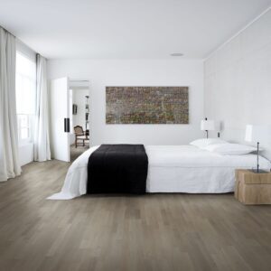 A bedroom using Kahrs Oak Clay