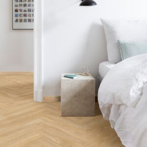 Laurel Oak 51282 | Moduleo LayRed Herringbone | Bedroom