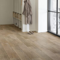 Room with Barn Oak Saddle LVT flooring